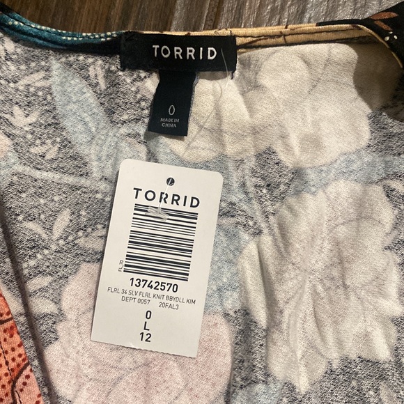 COPY - Torrid floral open cardigan with tie - Picture 4 of 5